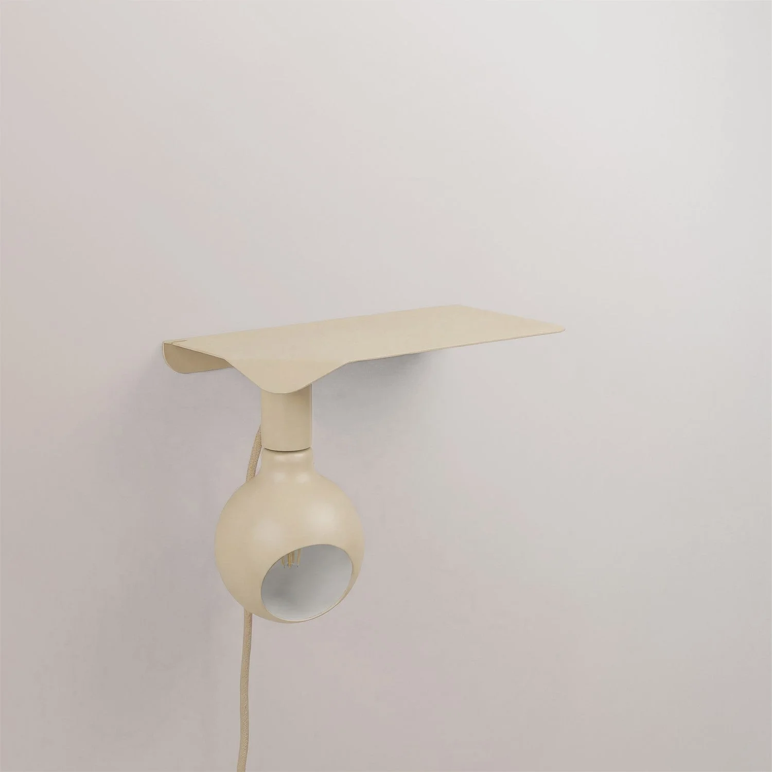 Combo Camo - Lamp with shelf and UK plug - Cream - Image 5