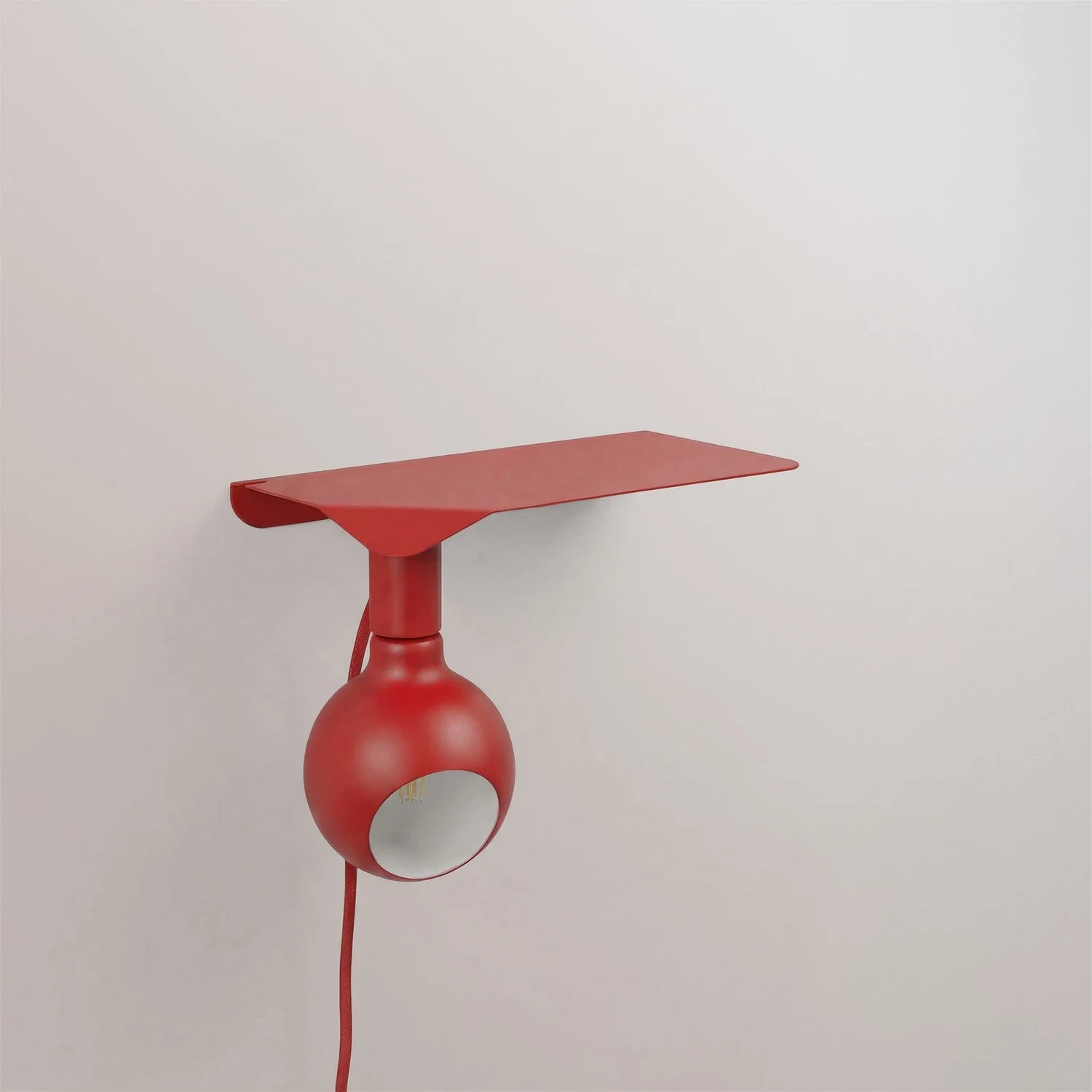 Combo Camo - Lamp with shelf and UK plug - Red - Image 5