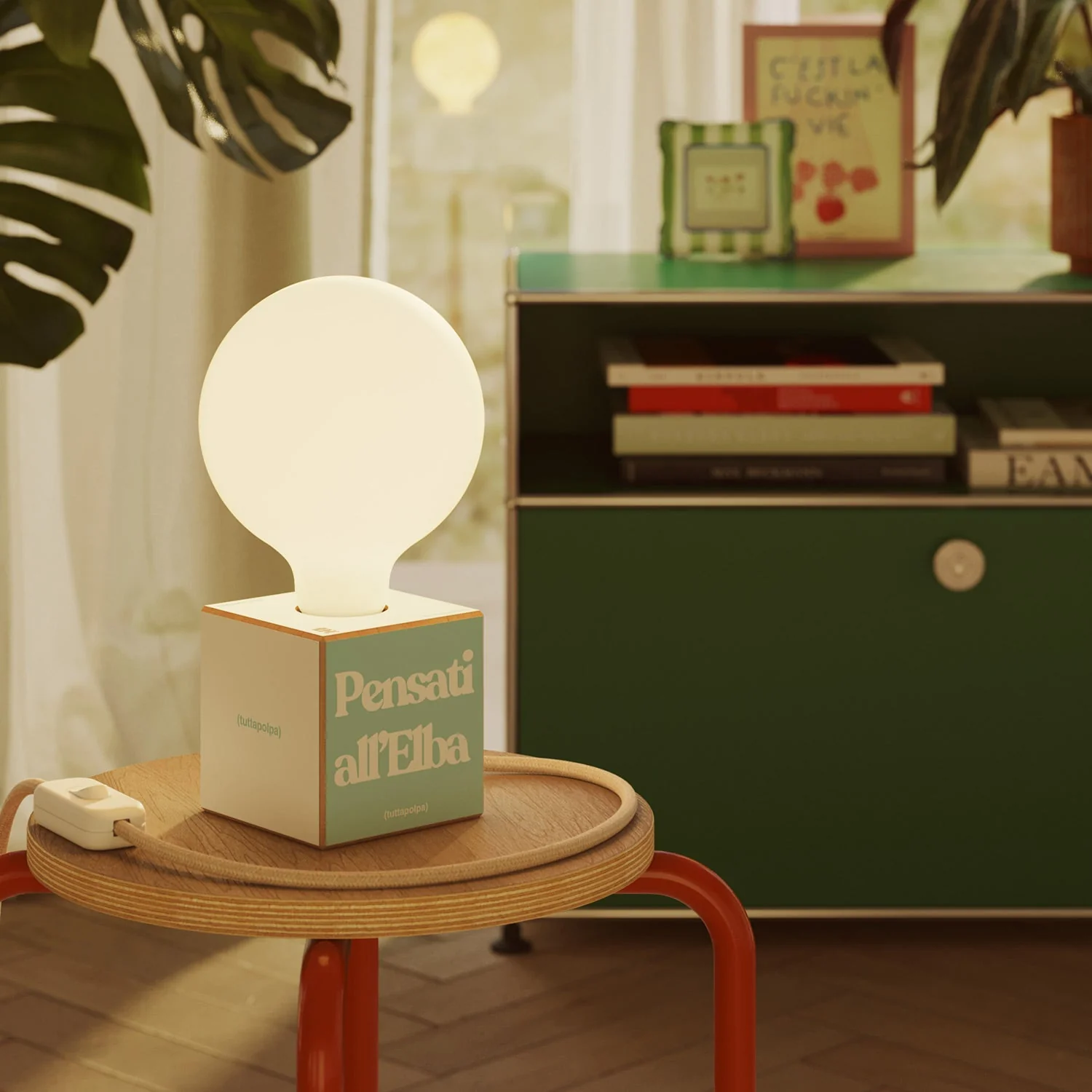 Cubetto table lamp with US plug, "Pensati all’Elba" porcelain-effect globe bulb - Tuttapolpa - Image 2
