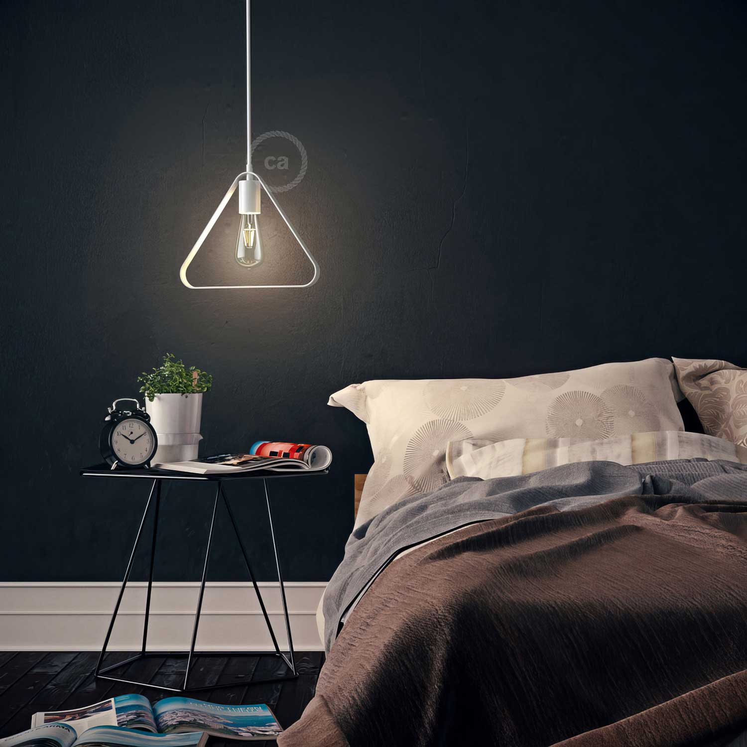Metal Duedì Apex lampshade with metal socket cover and E26 socket - White - Image 2