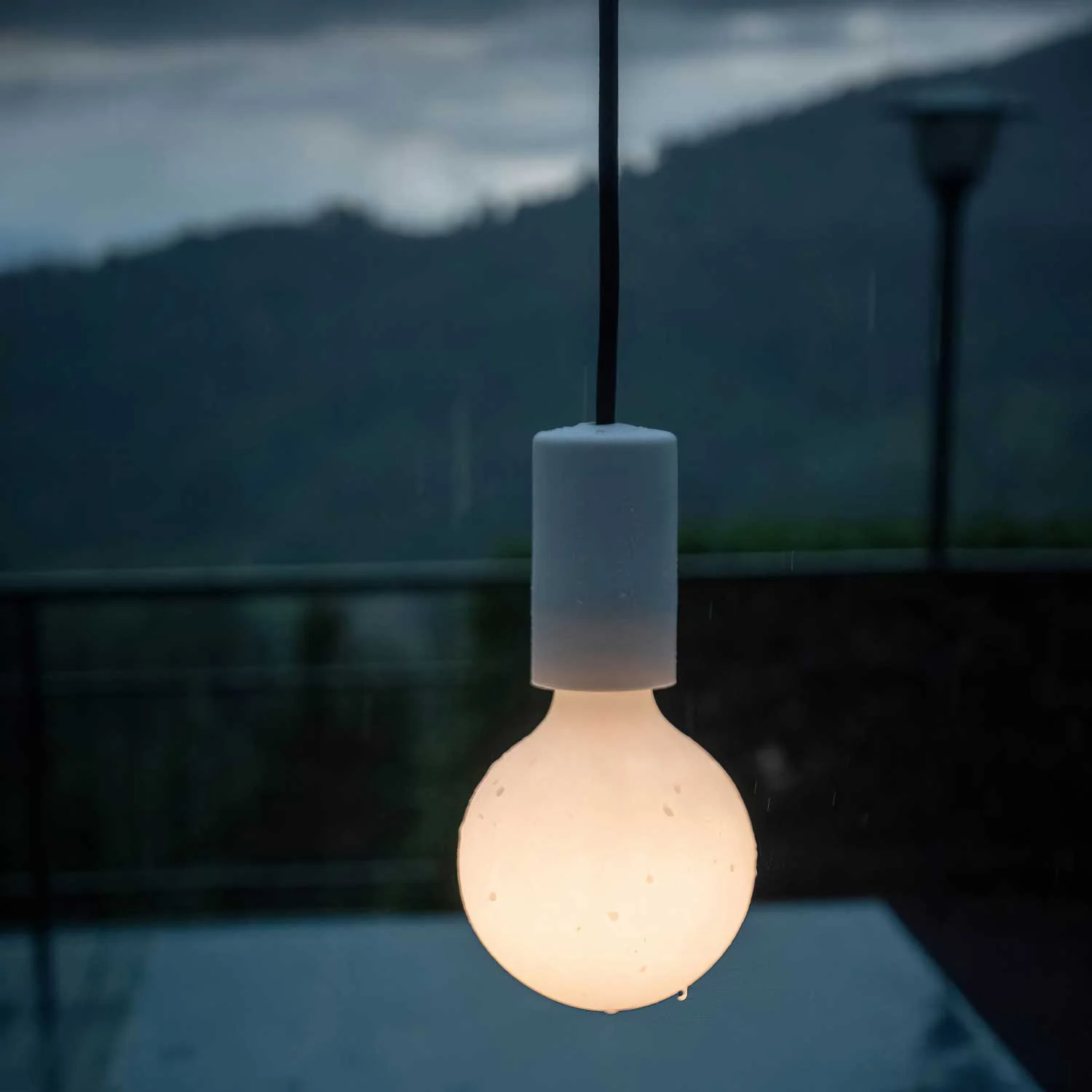 Modulair ELEGANT Outdoor lamp with 1.5 m textile cord, ceiling canopy and silicone socket, IP65 waterproof - White - Image 4