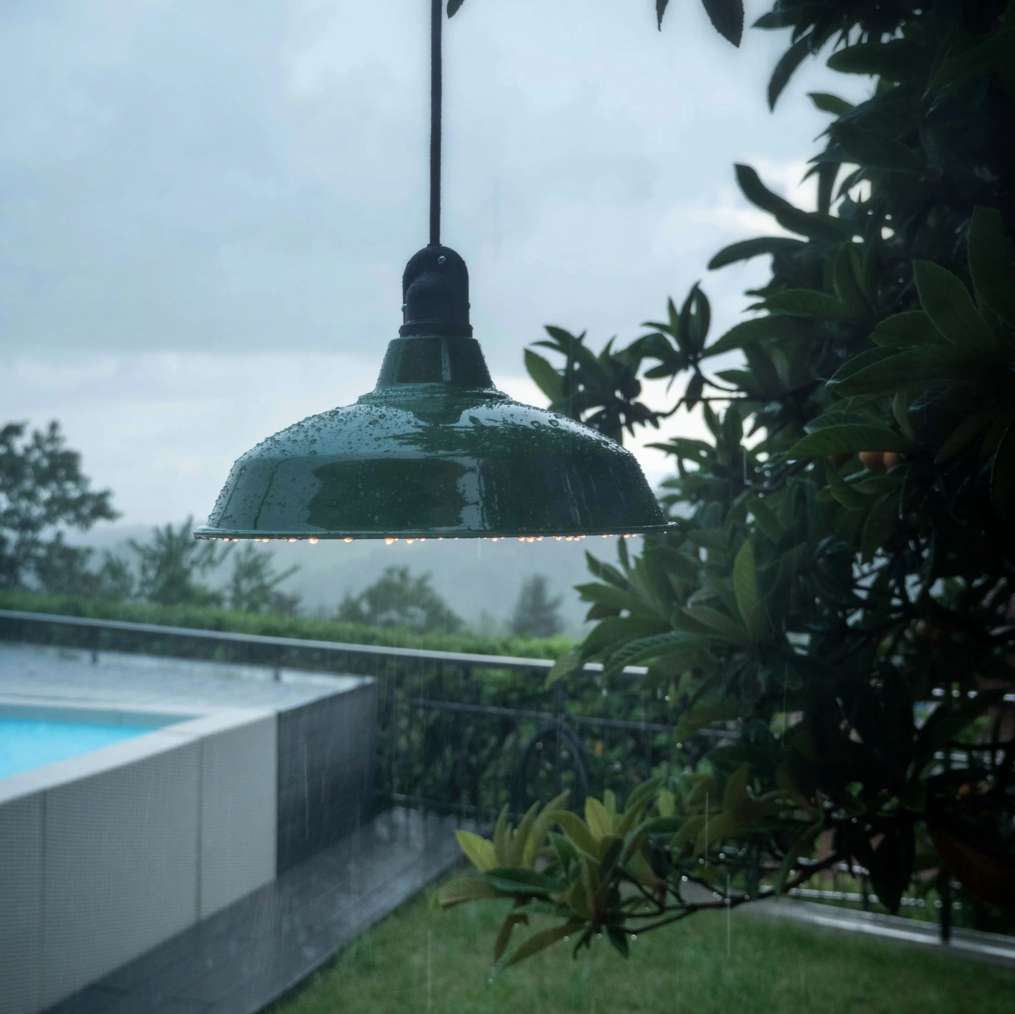 Modulair ELEGANT Outdoor Lamp with lampshade, 5 m cord, silicone ceiling canopy, and IP65 waterproof socket - Green - Image 4