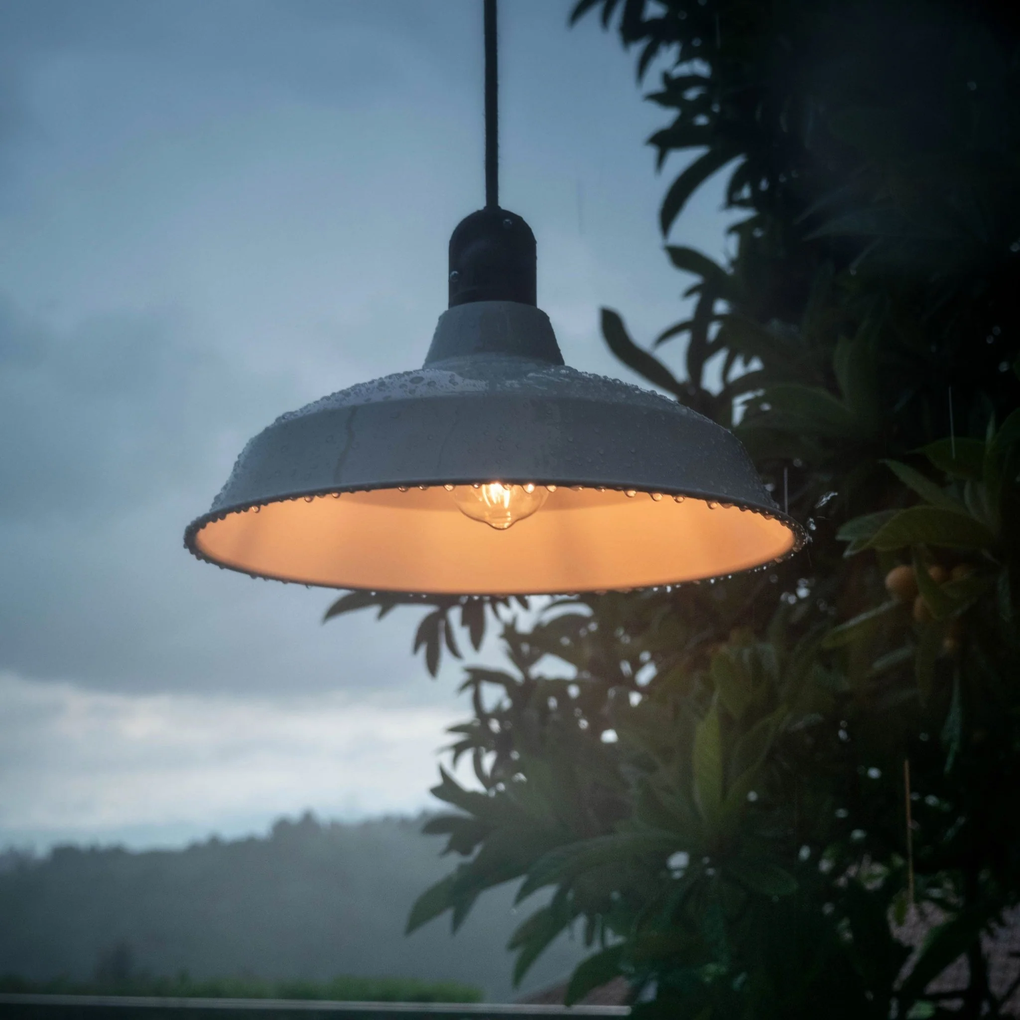Modulair ELEGANT outdoor lamp with lampshade, 5 m cord, silicone ceiling canopy and IP65 waterproof socket - White - Image 4