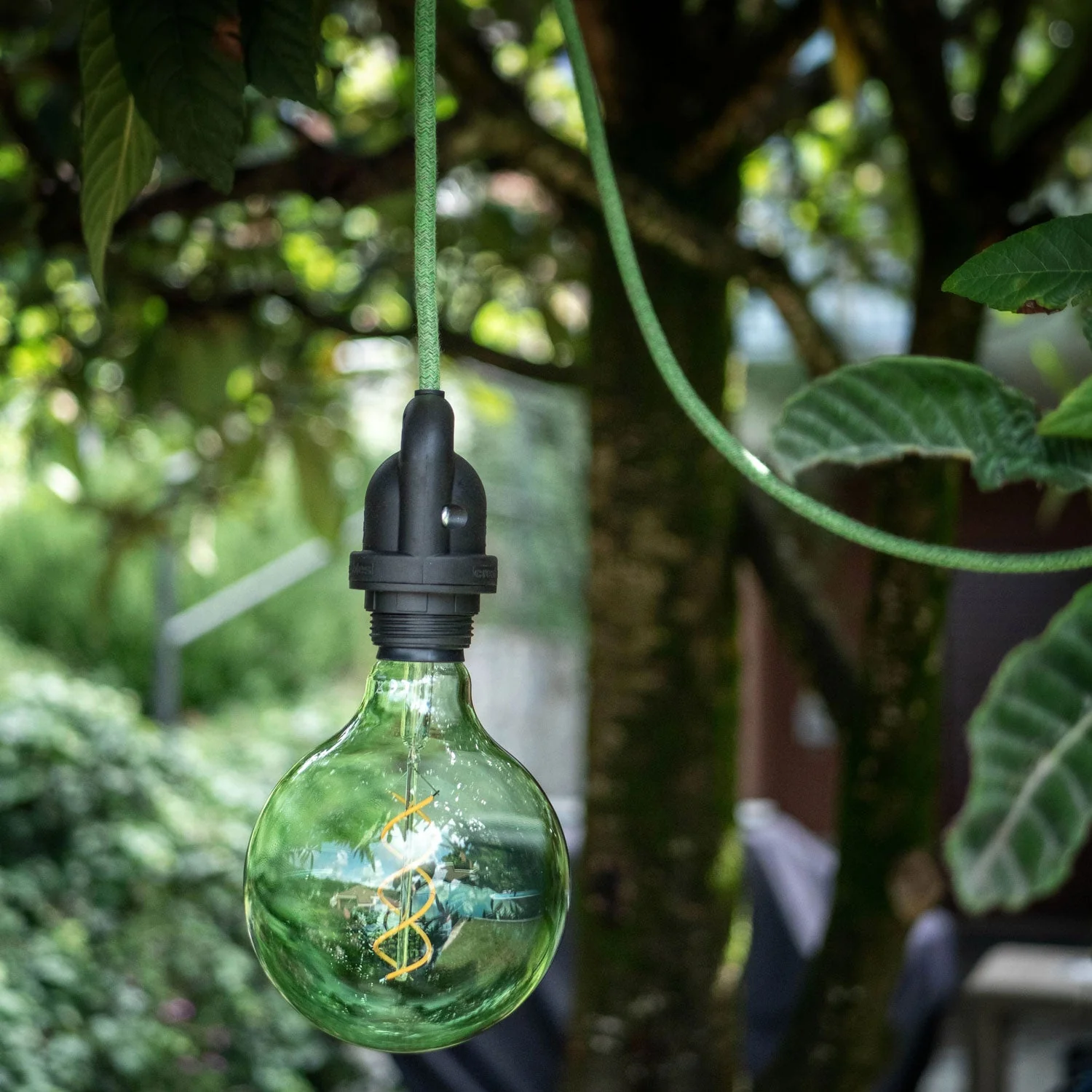 Modulair Outdoor lamp for lampshade with 16 ft textile cord, strain relief, ceiling canopy, and IP65 socket - Meadow green - Image 3