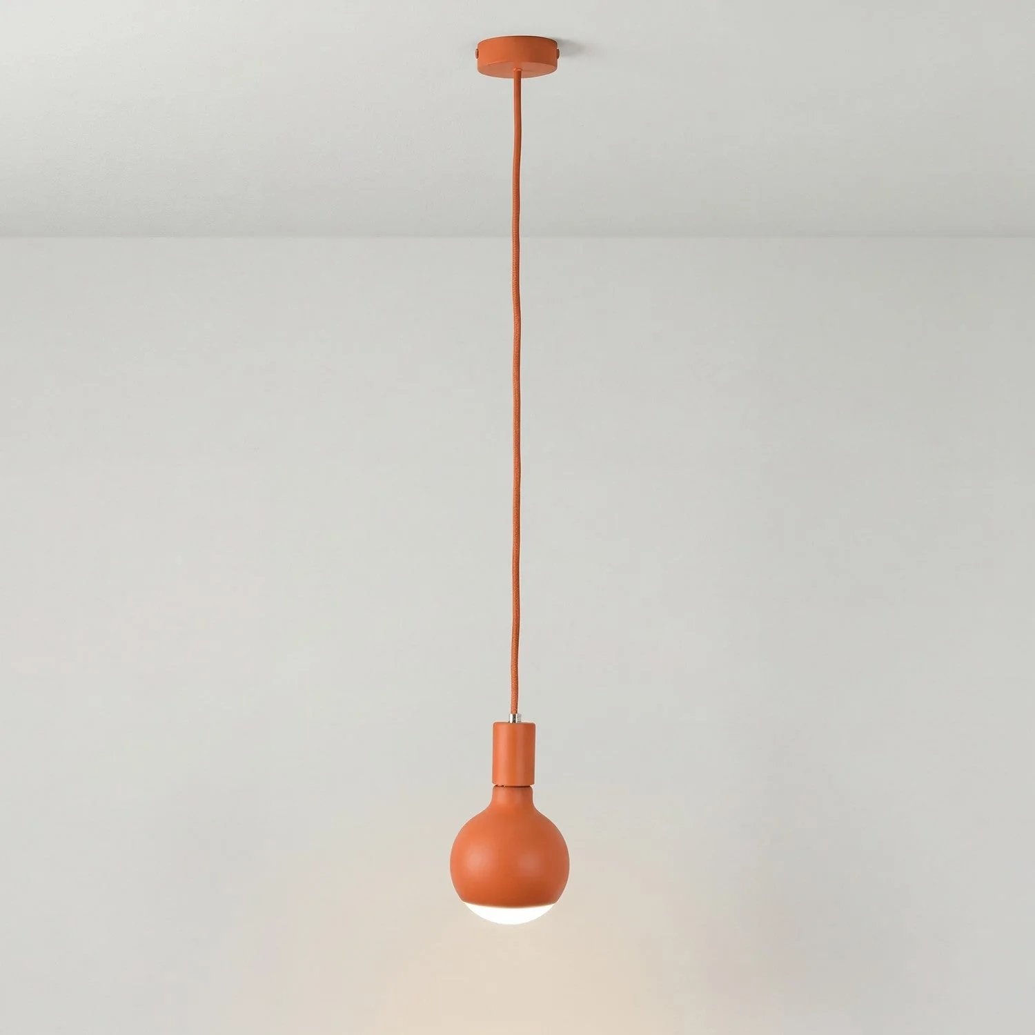 Filotto Metallico pendant lamp with Lucia Light bulb - Orange