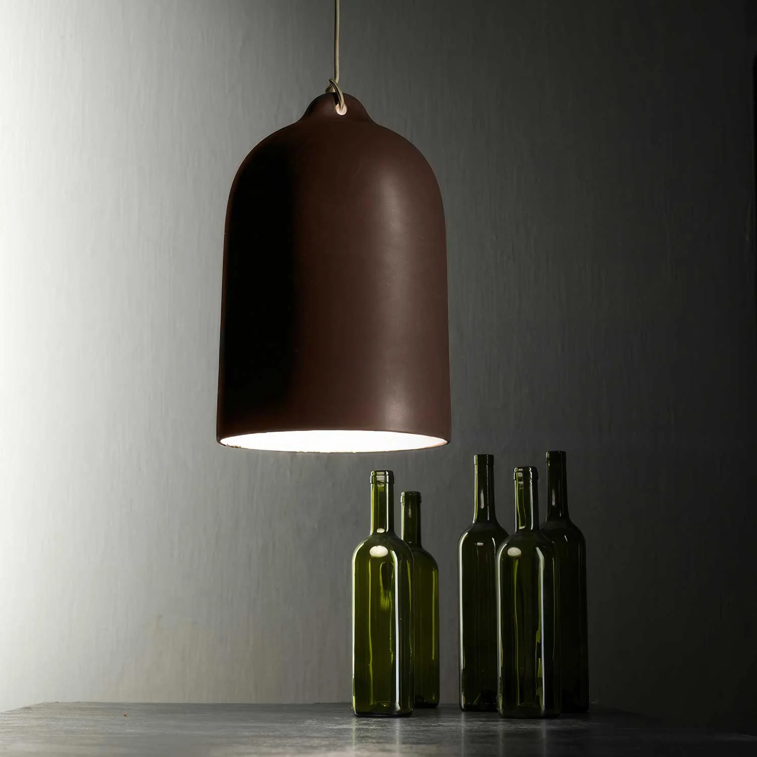 Pendant lamp with textile cable and Bell XL ceramic lampshade - Corten effect - Image 4