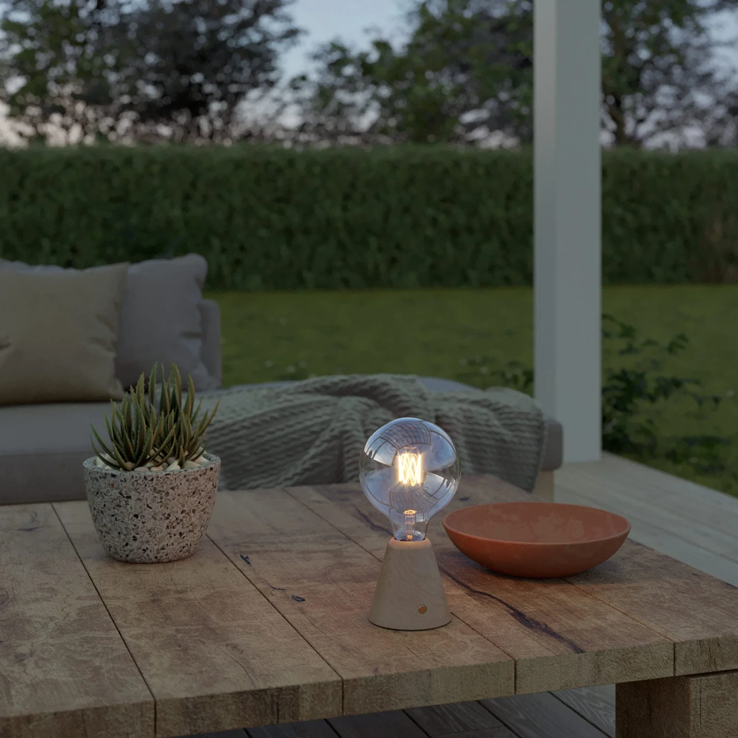 Cabless01 portable rechargeable lamp with G125 globe light bulb - Neutral - Image 3