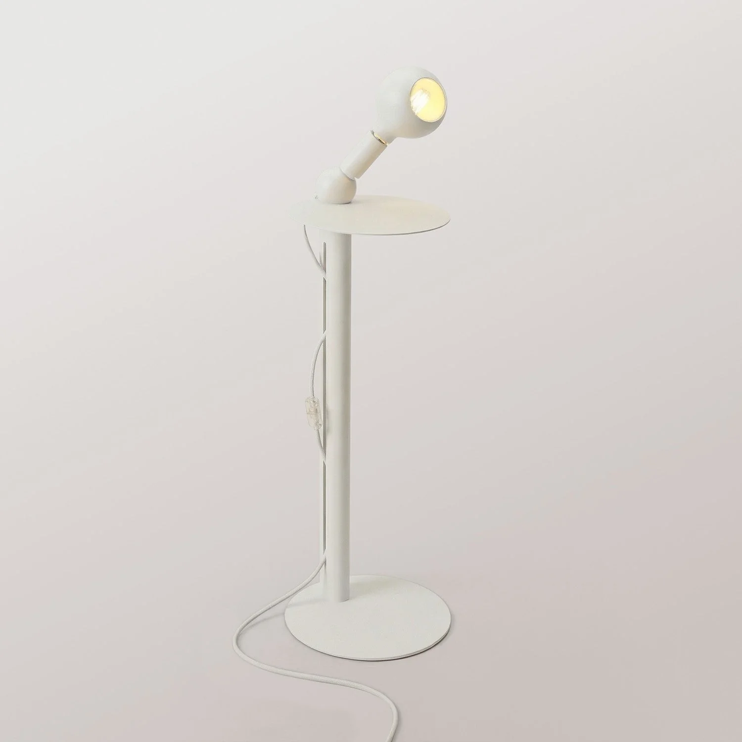 Rocco - Floor lamp with Camo light bulb - White