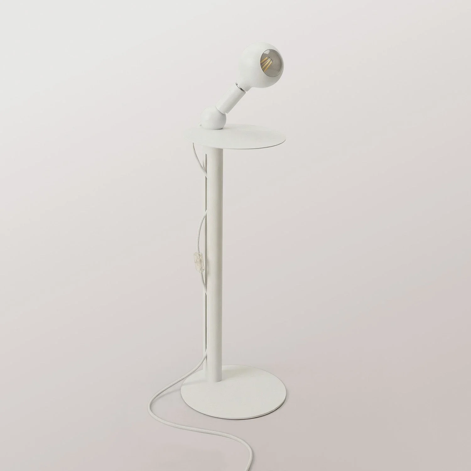 Rocco - Floor lamp with Camo light bulb - White - Image 4