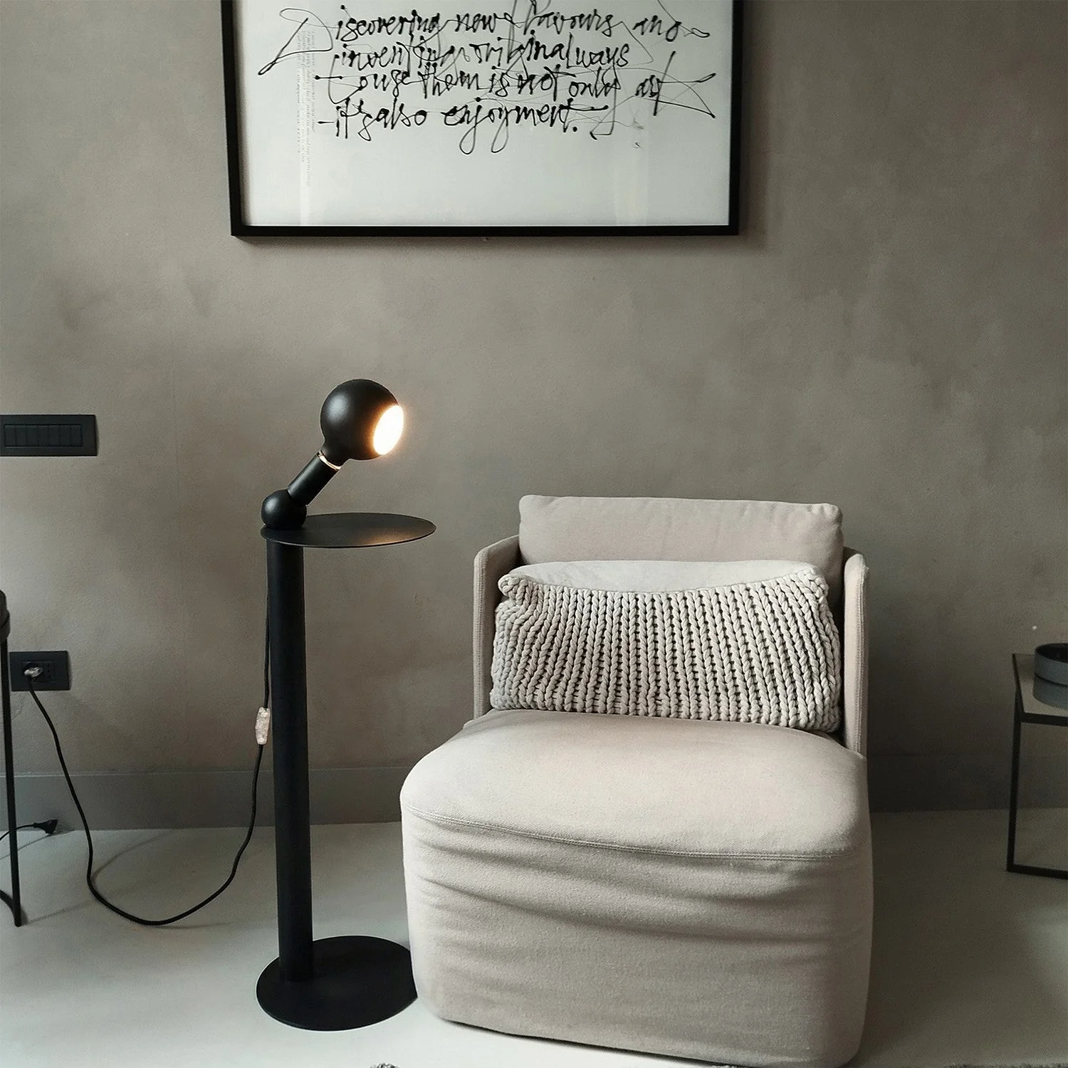 Rocco - Floor lamp with UK Plug and Camo Light bulb - Black - Image 3