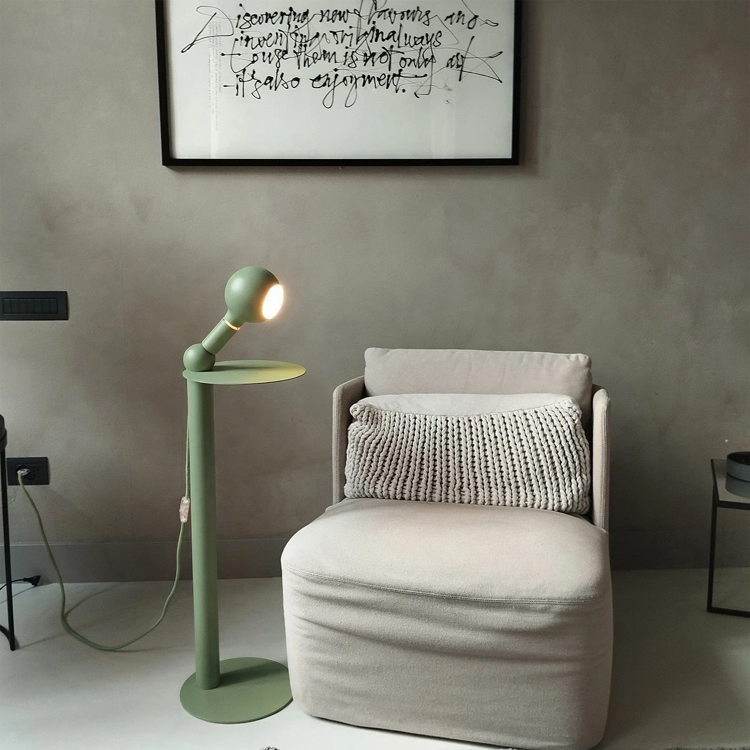 Rocco - Floor lamp with UK plug and Camo light bulb - Green - Image 3