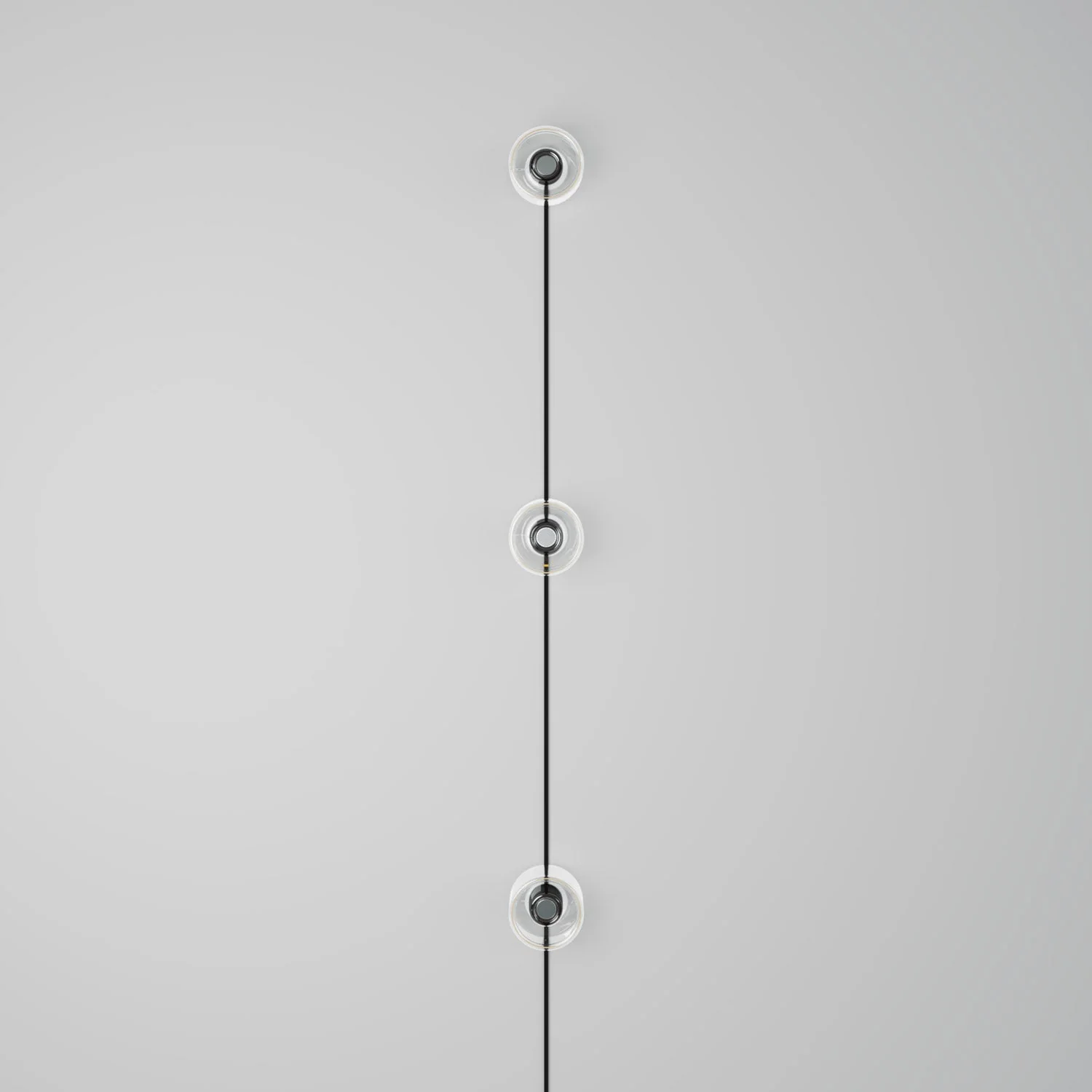 Spostaluce wall lamp with plug, 3 Ghost bulbs and black cable - Image 3