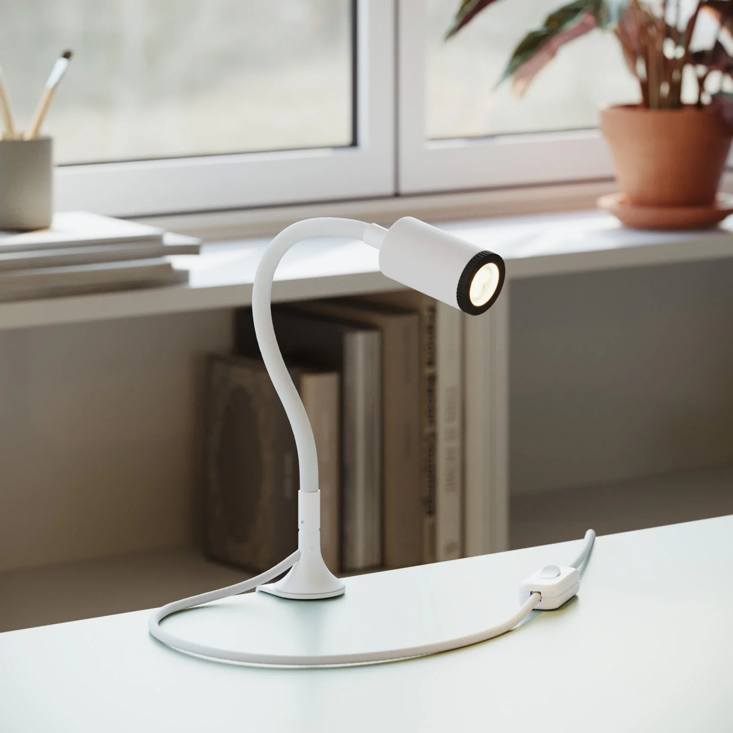 MAG-Y adjustable spotlight with clamp - Matte white - Image 2