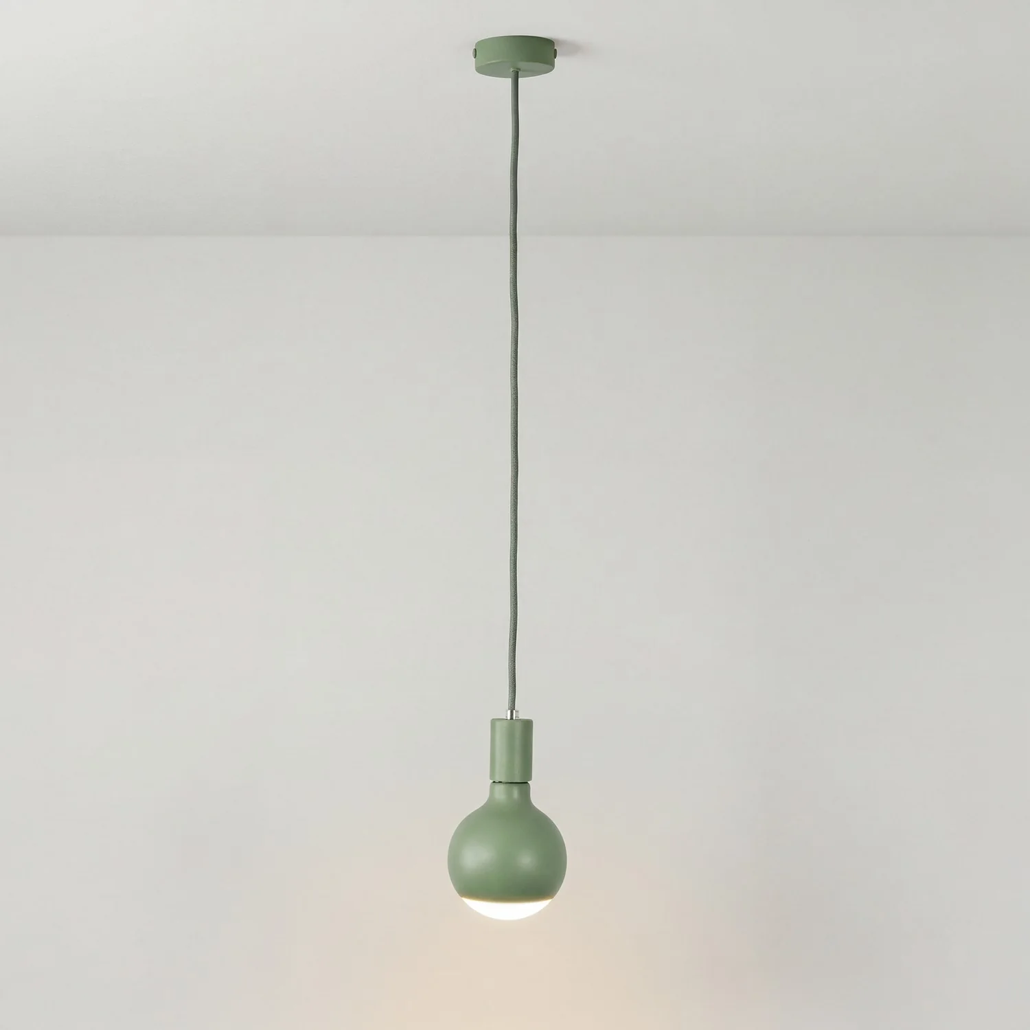 Filotto Metallico pendant lamp with Lucia Light bulb - Green