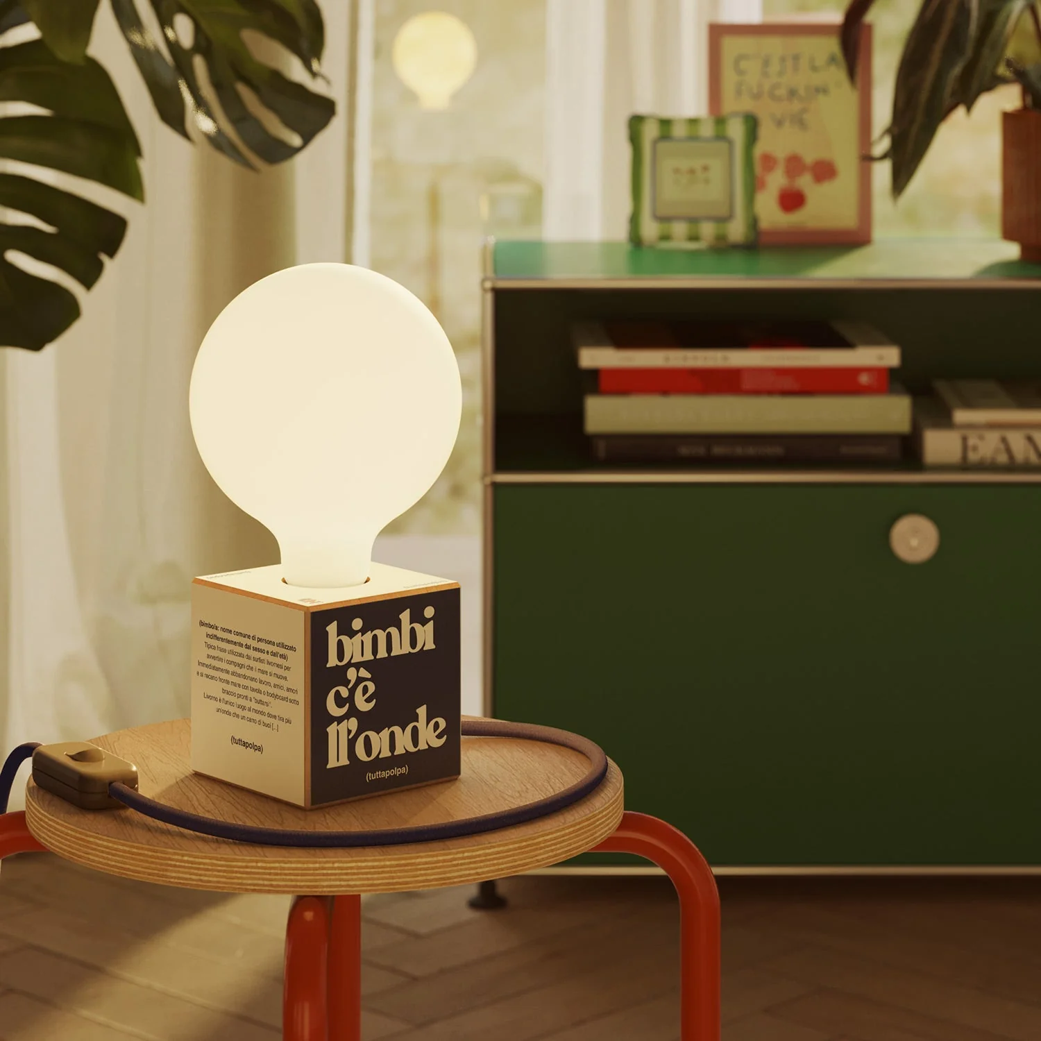 Cubetto table lamp “Bimbi c’è l’onde” with UK Plug and porcelain-effect globe Light bulb - Tuttapolpa - Image 2