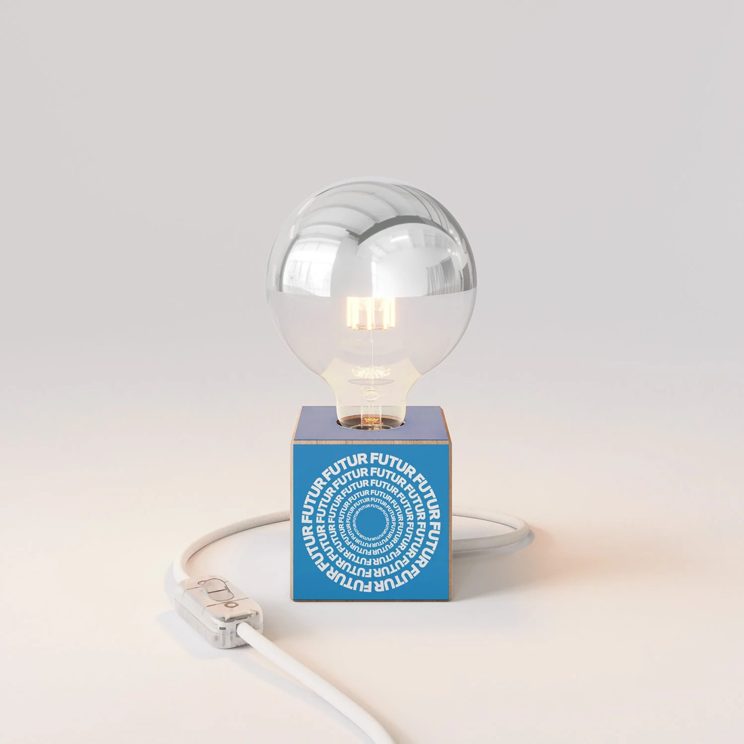 Cubetto table lamp "Futur" with half-silvered globe Light bulb - Futur Festival - Image 4