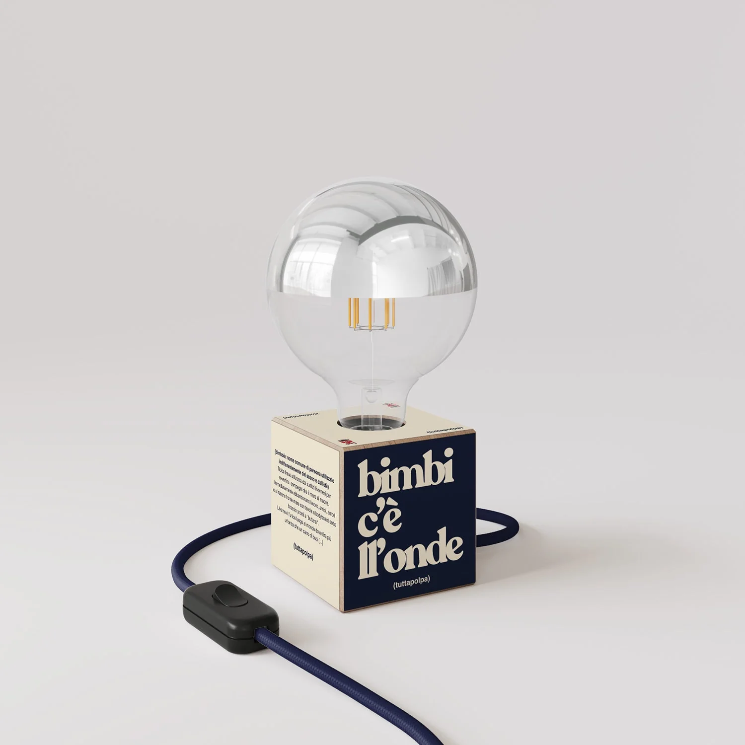 Cubetto table lamp “Bimbi c’è l’onde” with UK Plug and silver half-sphere globe Light bulb - Tuttapolpa - Image 3