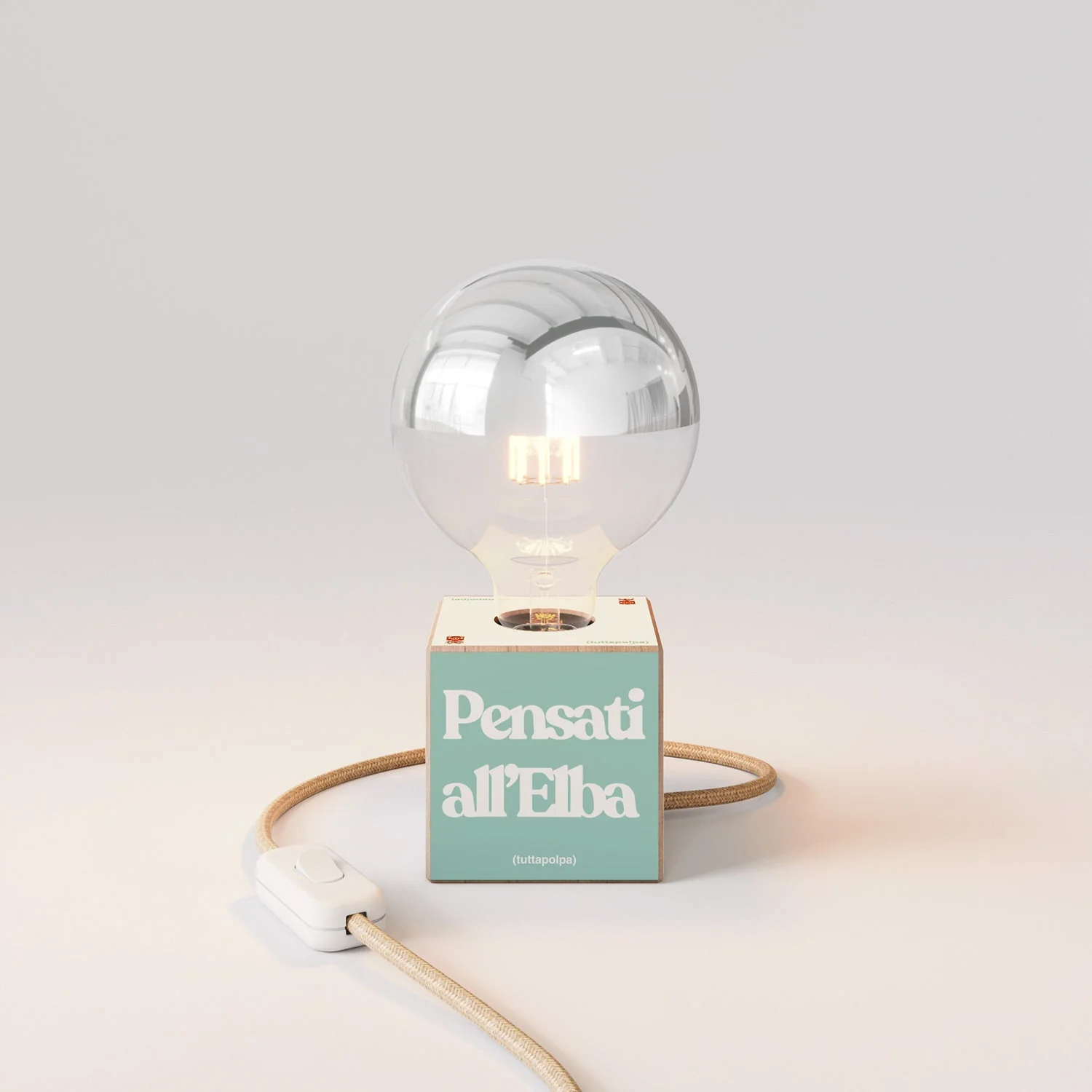 Cubetto table lamp "Pensati all’Elba" with half-silver globe light bulb - Tuttapolpa - Image 4