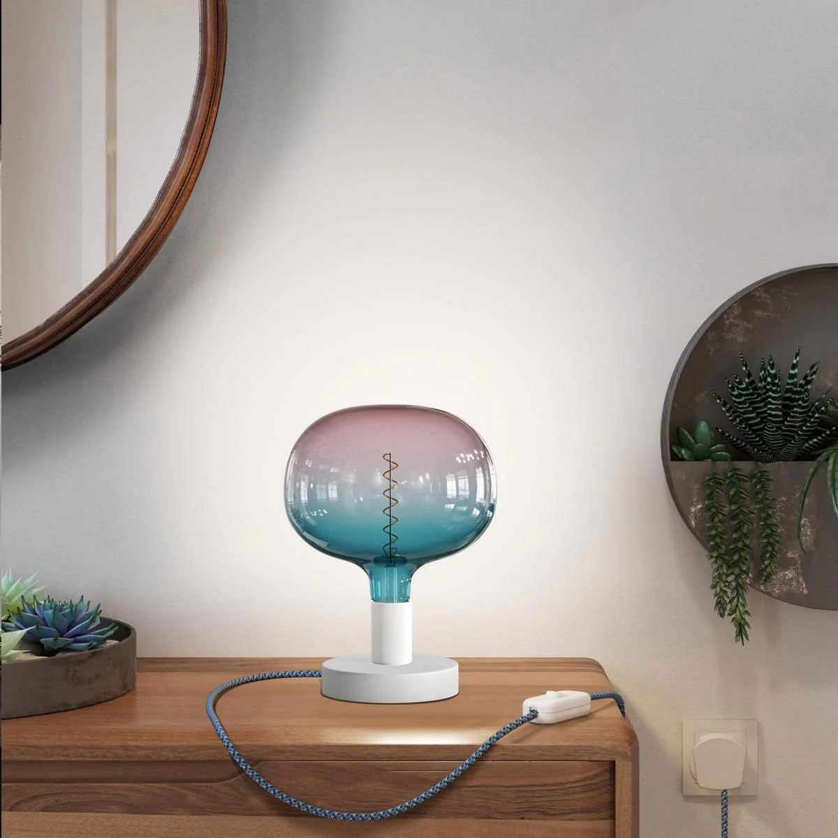 Posaluce Cobble table lamp in metal with UK plug - Matte White - Image 2