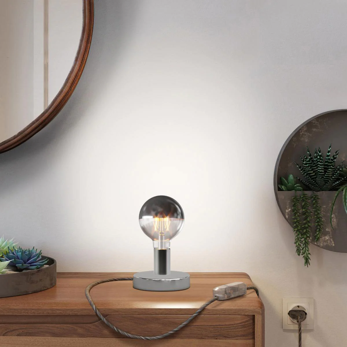 Posaluce Half Cup metal table lamp - Chrome - Image 6