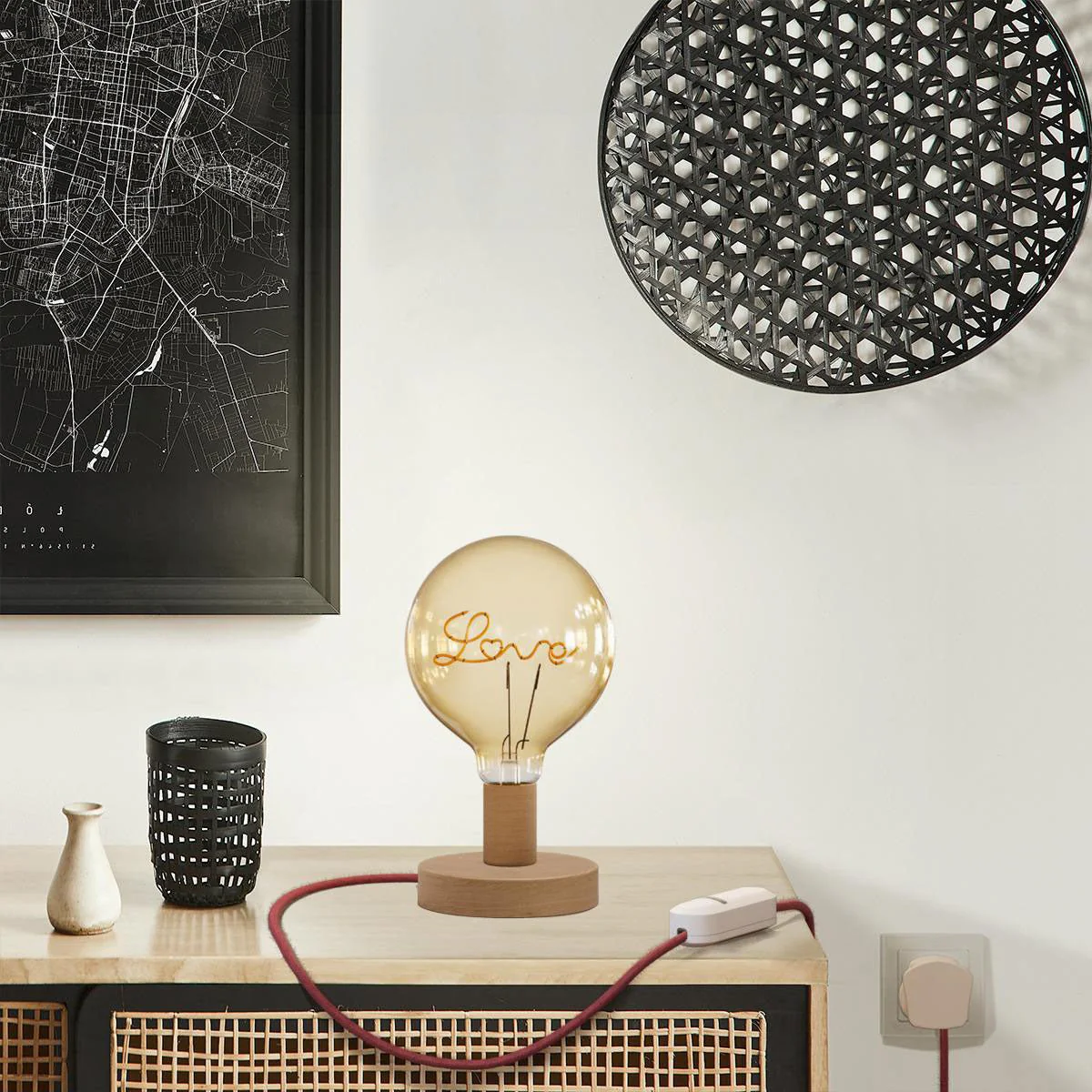 Posaluce Love table lamp in wood and UK plug - Neutral - Image 6