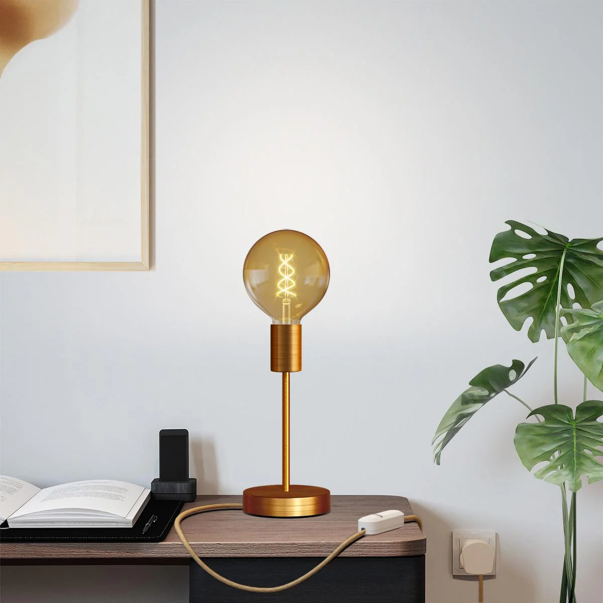Alzaluce Globo table lamp in metal with UK plug - Brushed copper - Image 6