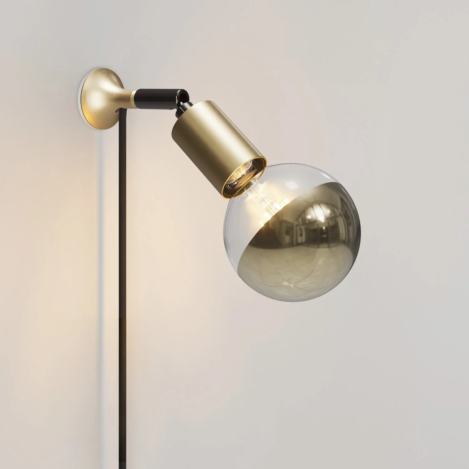 MAG-Y wall lamp with joint and half-sphere light bulb - Satin bronze