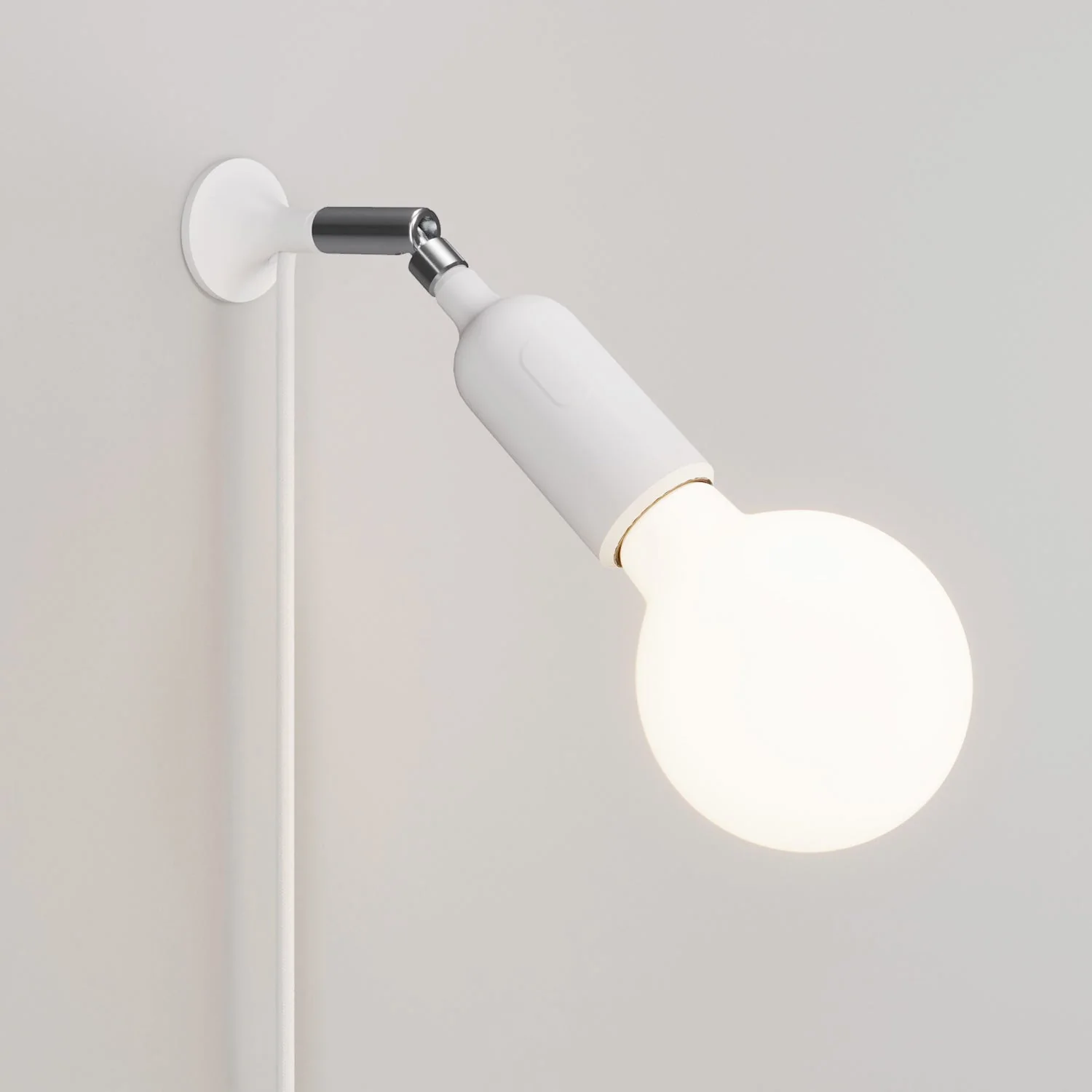 MAG-Y wall lamp with joint, silicone socket with switch and UK plug - White